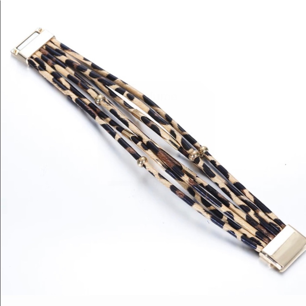 Leopard Print, Multi-layered Bracelet - Picture 3 of 4
